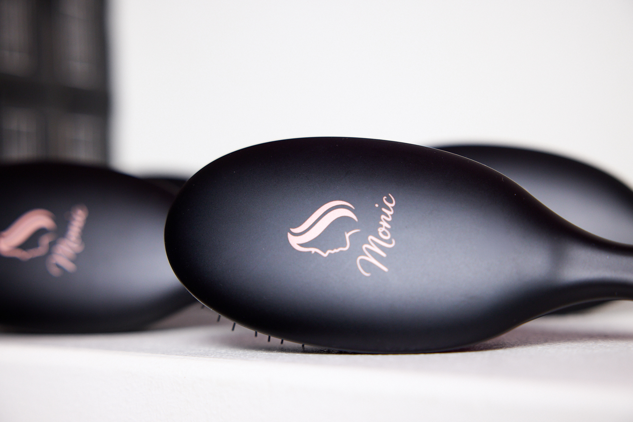 MoniC Luxury Hair Brush - Image 6